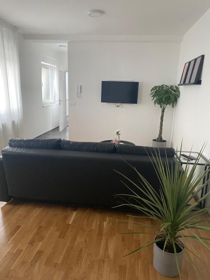 Penthouse West S Leilighet Varaždin Eksteriør bilde